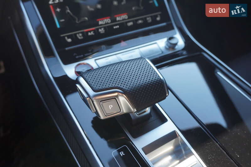 Позашляховик / Кросовер Audi SQ8 2024 в Одесі