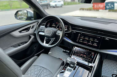 Позашляховик / Кросовер Audi SQ8 2021 в 