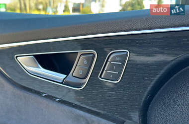 Внедорожник / Кроссовер Audi SQ8 2020 в 