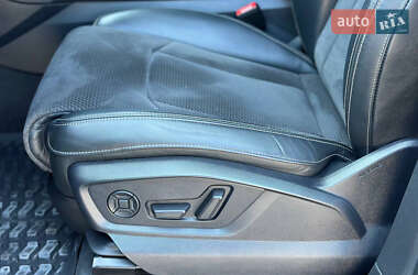 Внедорожник / Кроссовер Audi SQ8 2020 в 