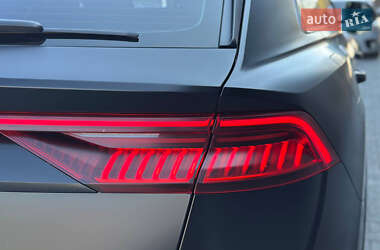 Внедорожник / Кроссовер Audi SQ8 2020 в 