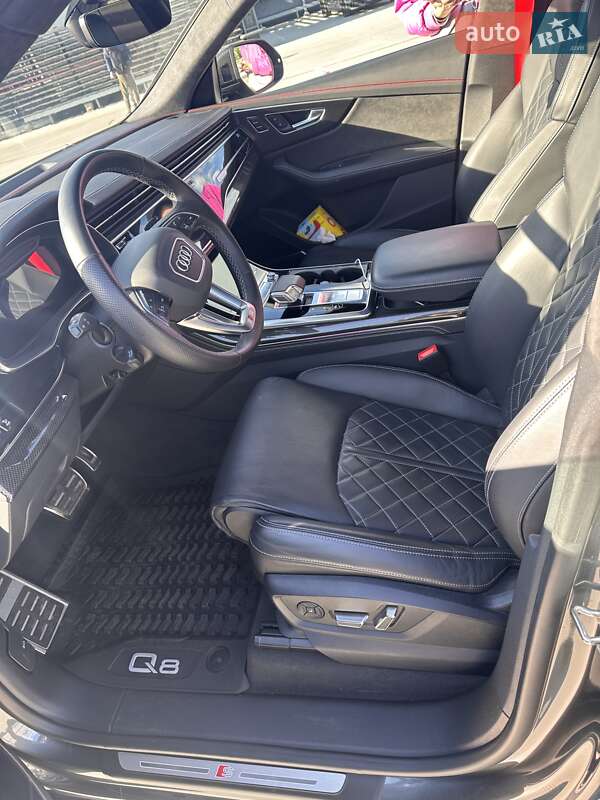 Внедорожник / Кроссовер Audi SQ8 2020 в Киеве