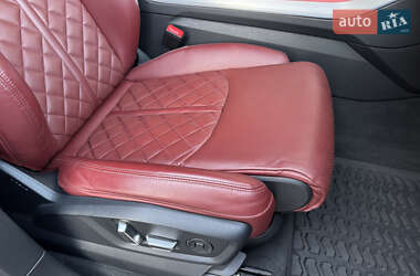 Внедорожник / Кроссовер Audi SQ8 2021 в 