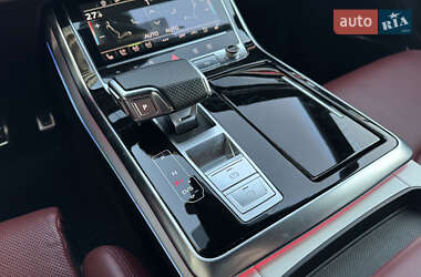 Внедорожник / Кроссовер Audi SQ8 2021 в 