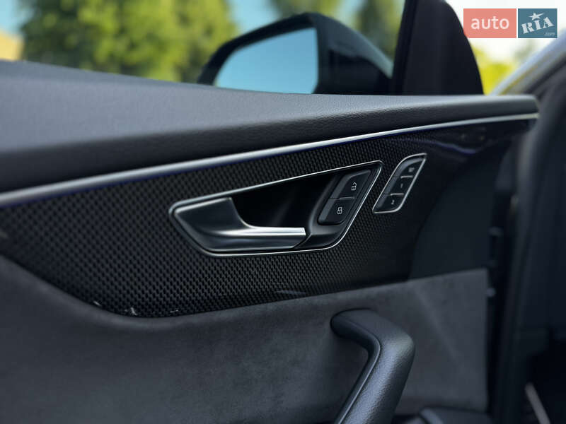 Позашляховик / Кросовер Audi SQ8 2020 в Вінниці