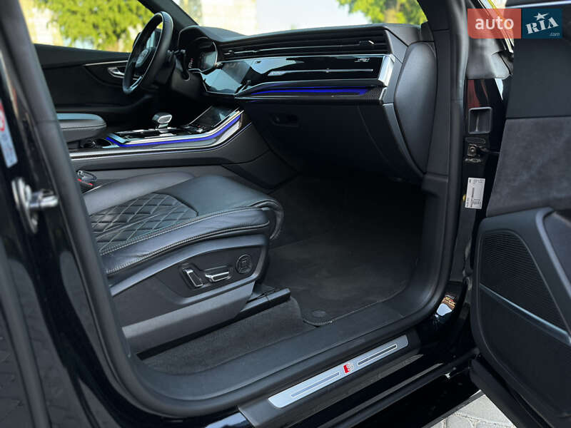 Позашляховик / Кросовер Audi SQ8 2020 в Вінниці