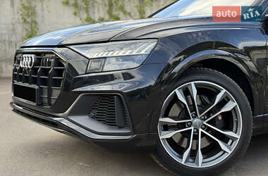 Внедорожник / Кроссовер Audi SQ8 2019 в 