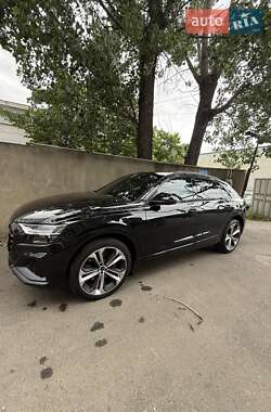 Внедорожник / Кроссовер Audi SQ8 2023 в 