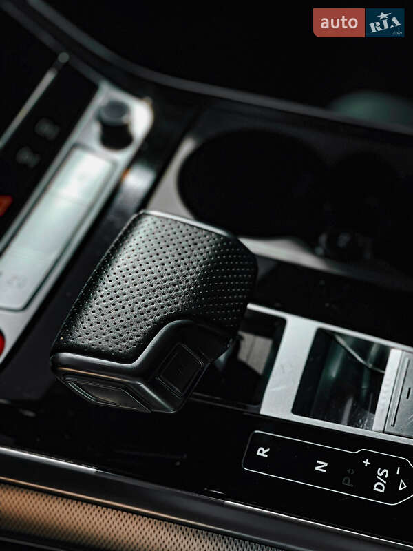 Внедорожник / Кроссовер Audi SQ8 2020 в Николаеве