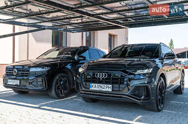 Внедорожник / Кроссовер Audi SQ8 2023 в 