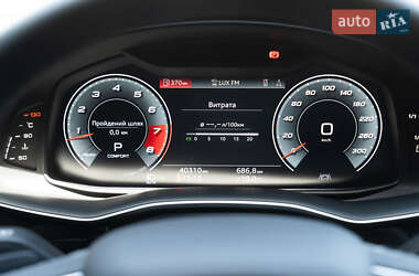 Внедорожник / Кроссовер Audi SQ8 2023 в 