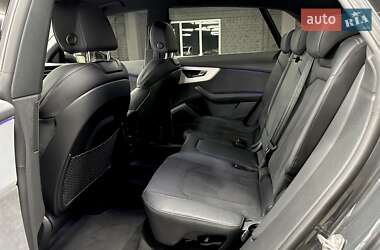 Внедорожник / Кроссовер Audi SQ8 2024 в 