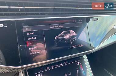 Внедорожник / Кроссовер Audi SQ8 2020 в 