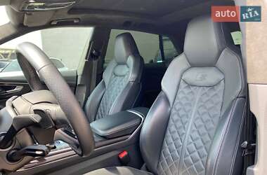 Внедорожник / Кроссовер Audi SQ8 2020 в 