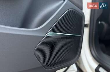 Внедорожник / Кроссовер Audi SQ8 2021 в 