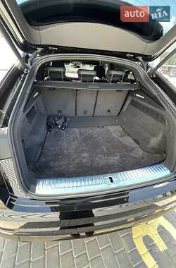 Внедорожник / Кроссовер Audi SQ8 2024 в 