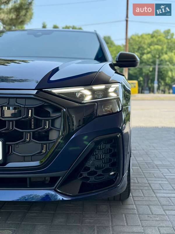 Внедорожник / Кроссовер Audi SQ8 2021 в Днепре фото 7 Внедорожник / Кроссовер Audi SQ8 2021 в Днепре