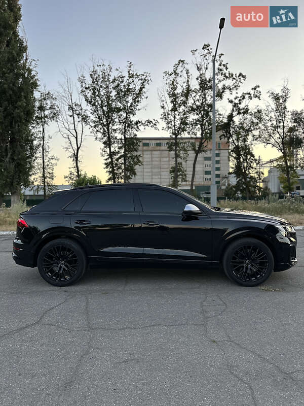 Внедорожник / Кроссовер Audi SQ8 2024 в Кропивницком