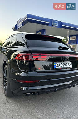 Внедорожник / Кроссовер Audi SQ8 2024 в 