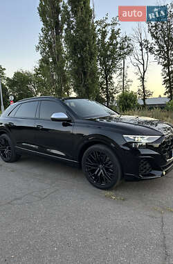 Внедорожник / Кроссовер Audi SQ8 2024 в 