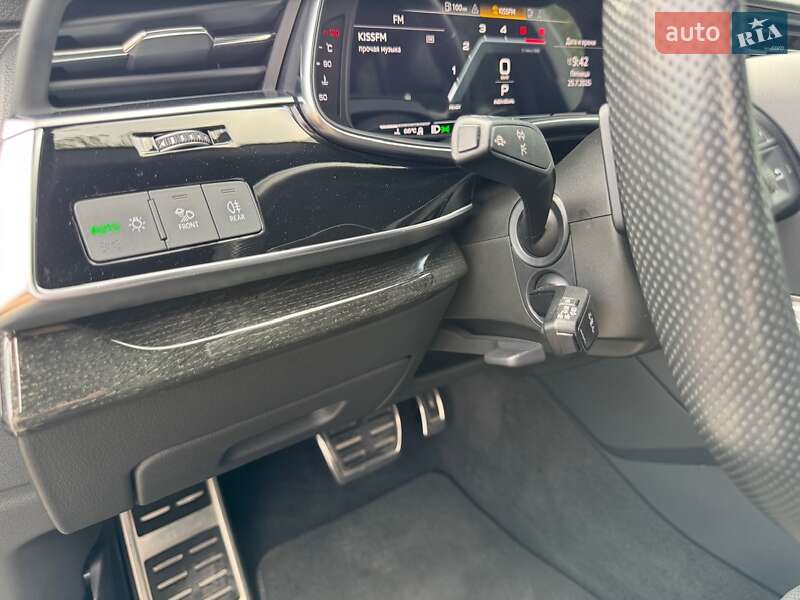 Внедорожник / Кроссовер Audi SQ8 2020 в Киеве
