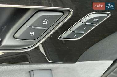 Внедорожник / Кроссовер Audi SQ8 2025 в 