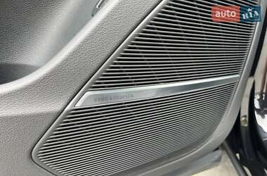 Внедорожник / Кроссовер Audi SQ8 2021 в 