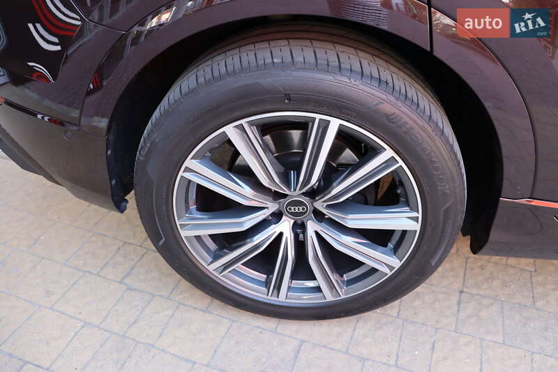 Внедорожник / Кроссовер Audi SQ8 2022 в Львове