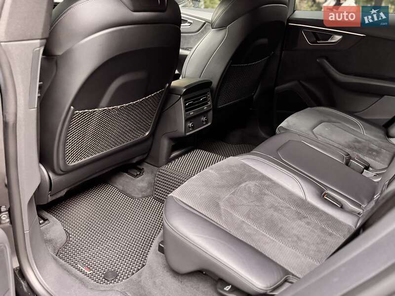 Внедорожник / Кроссовер Audi SQ8 2021 в Киеве