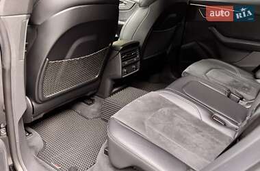 Внедорожник / Кроссовер Audi SQ8 2021 в 