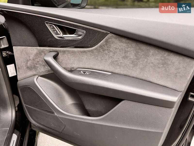 Внедорожник / Кроссовер Audi SQ8 2021 в Киеве
