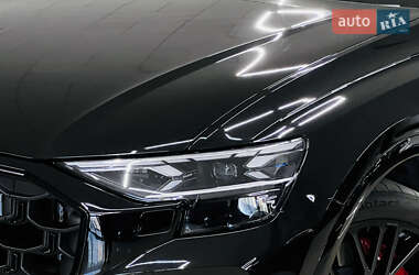 Внедорожник / Кроссовер Audi SQ8 2023 в 