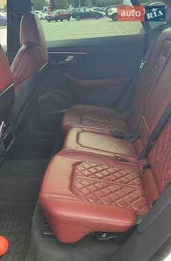 Внедорожник / Кроссовер Audi SQ8 2021 в 
