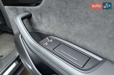 Внедорожник / Кроссовер Audi SQ8 2019 в 
