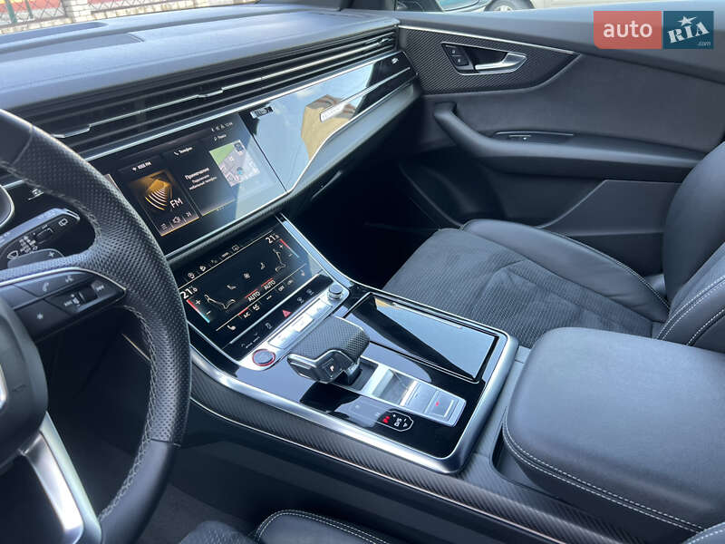 Внедорожник / Кроссовер Audi SQ8 2023 в Днепре фото 13 Внедорожник / Кроссовер Audi SQ8 2023 в Днепре