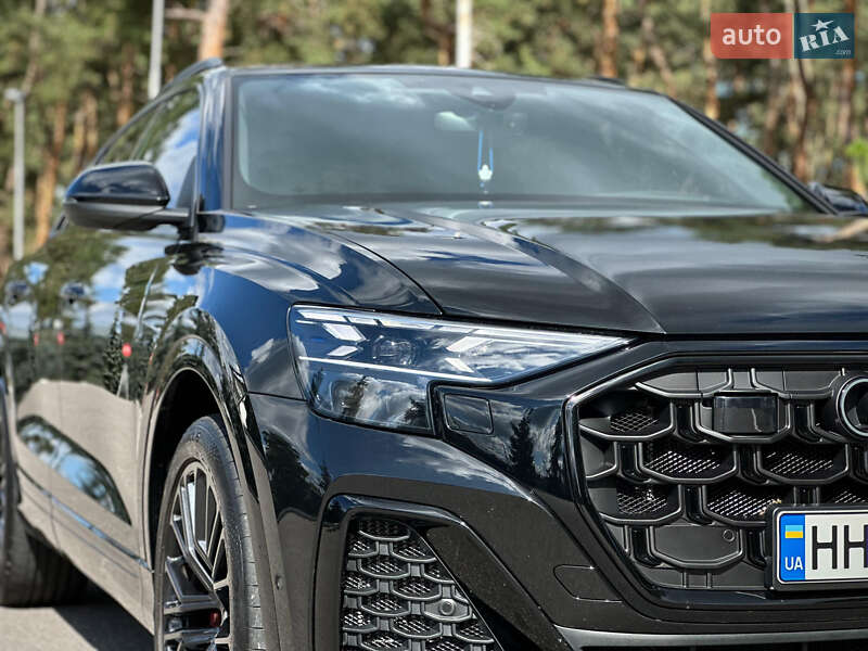 Внедорожник / Кроссовер Audi SQ8 2025 в Киеве