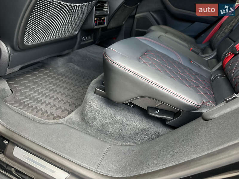Внедорожник / Кроссовер Audi SQ8 2025 в Киеве