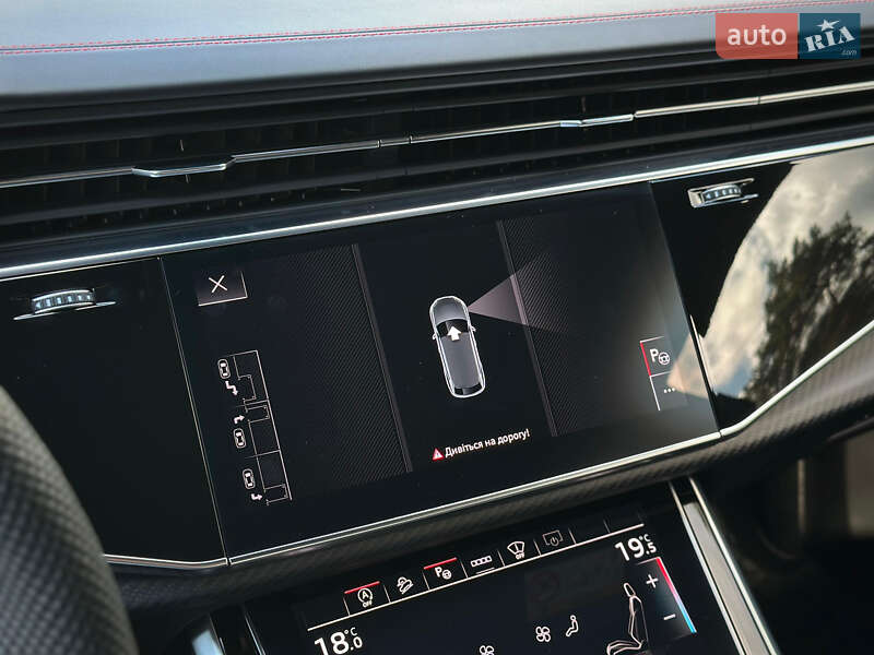 Внедорожник / Кроссовер Audi SQ8 2025 в Киеве