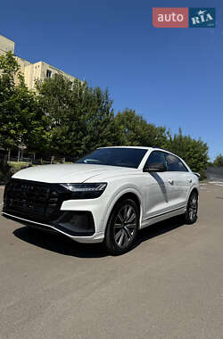Внедорожник / Кроссовер Audi SQ8 2021 в 