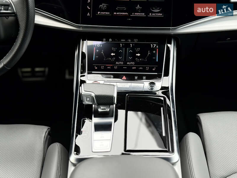 Внедорожник / Кроссовер Audi SQ8 2021 в Киеве
