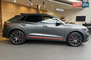 Внедорожник / Кроссовер Audi SQ8 2021 в 