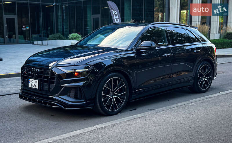 Внедорожник / Кроссовер Audi SQ8 2021 в 