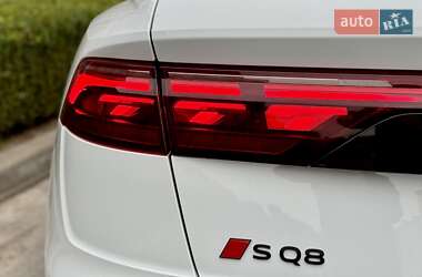 Внедорожник / Кроссовер Audi SQ8 2024 в 