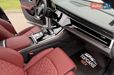 Внедорожник / Кроссовер Audi SQ8 2024 в 