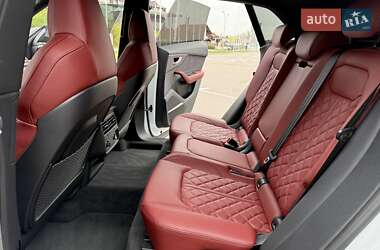 Внедорожник / Кроссовер Audi SQ8 2024 в 
