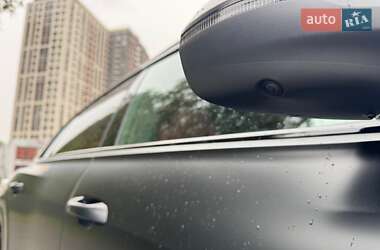 Внедорожник / Кроссовер Audi SQ8 2023 в 