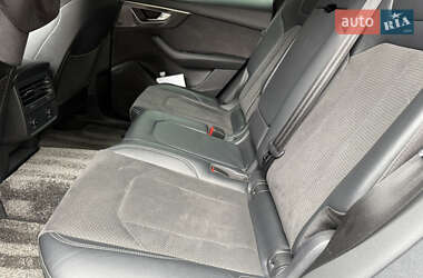 Внедорожник / Кроссовер Audi SQ8 2020 в 