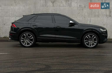 Внедорожник / Кроссовер Audi SQ8 2023 в 