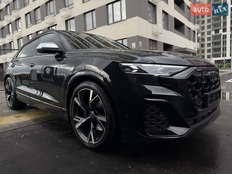 Внедорожник / Кроссовер Audi SQ8 2025 в 