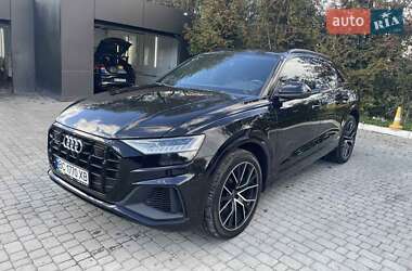 Позашляховик / Кросовер Audi SQ8 2021 в 